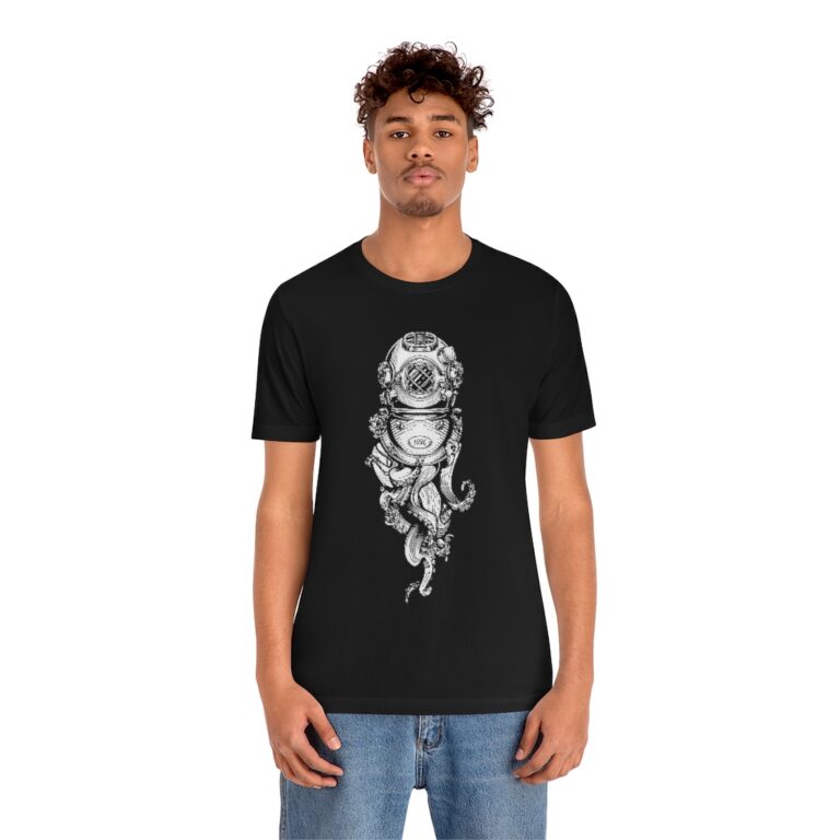 Octopus in Scuba Diving Mask T-Shirt